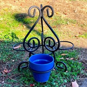 Southern Living at Home Gail Pittman Sienna 3 Pots Cast Iron Metal Stand 40881
